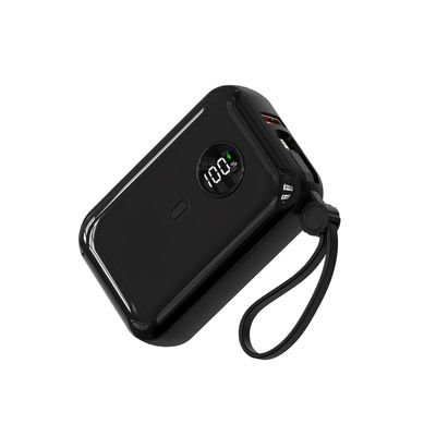 10000mAh 22.5W عالمية بنيت في كابل بنك الطاقة الأسود الأبيض المقاوم للنار ABS الكمبيوتر مع مصابيح مؤشر LED