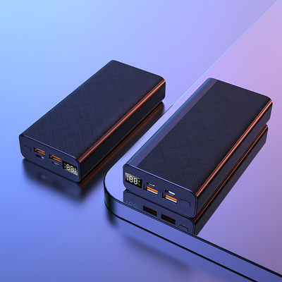 بنك الطاقة العالمي للشحن السريع مع شحن 5V / 2A مخرج ميكرو نوع C 12V1.5A 9V2A 5V3A منفذ.